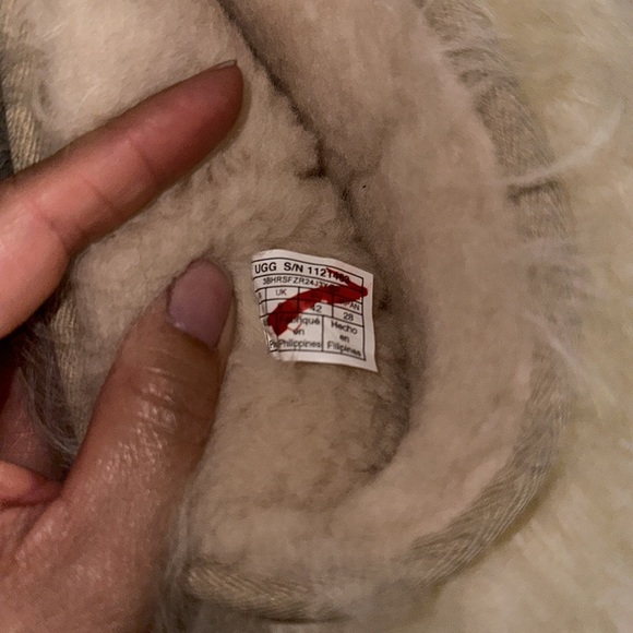 Women’s UGG Classic Short Mongolian Cuff Sand Boots #6 - Picture 8 of 10